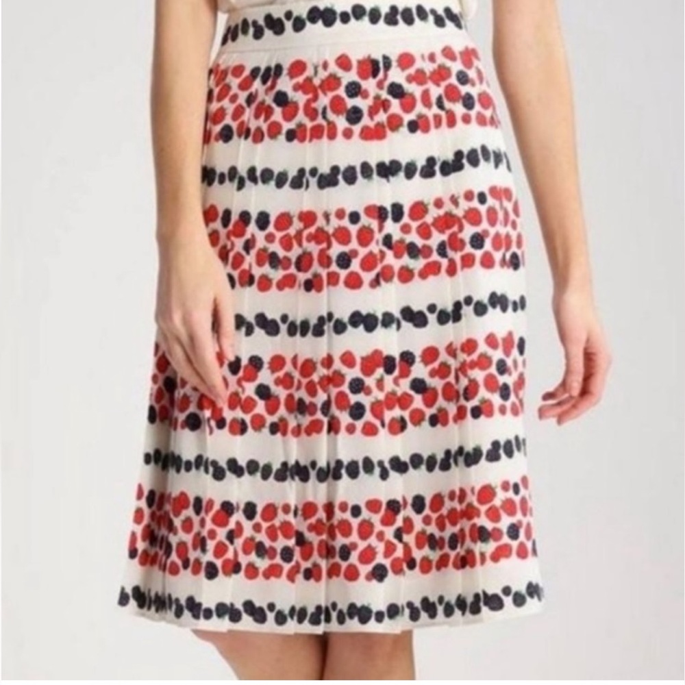 J Crew Berry Print Pleated Skirt 🍓🫐